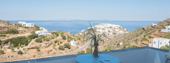 Βεράντα με θέα στη θάλασσα και στο Κάστρο