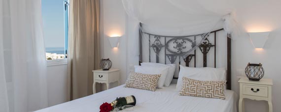 Ενοικιαζόμενα καταλύματα το Μαρώ στη Σίφνο - Δίκλινα δωμάτια