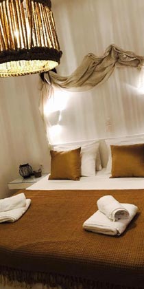 Δίκλινο δωμάτιο με διπλό κρεβάτι